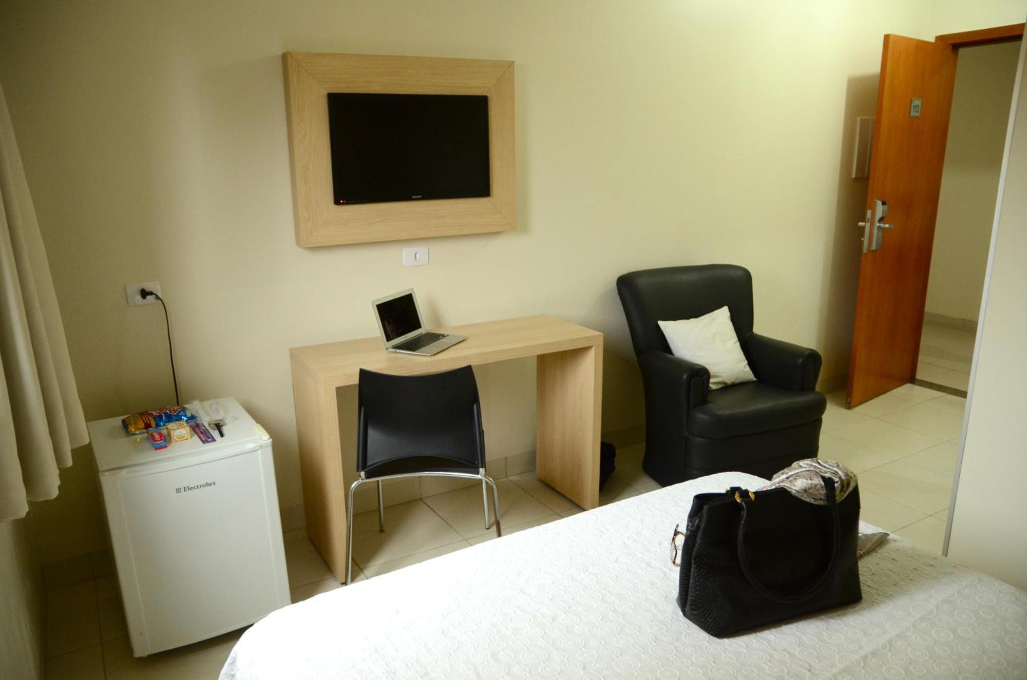 Hotel Capital 3*